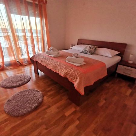 Apartament Jukic Sveti Filip i Jakov Eksteriør bilde